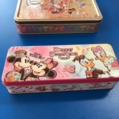 Disneyのお菓子の缶