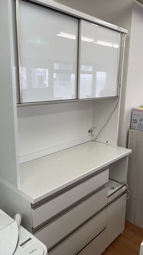 創愛食器棚