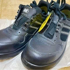 ✳︎新品・未使用　安全靴　ミドリ安全