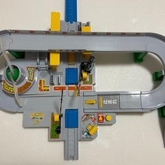 プラレールくるぞわたるぞカンカン踏切セット