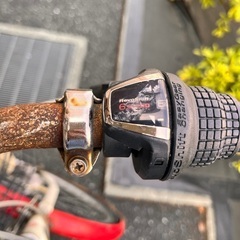 自転車 赤 26インチ 譲渡証明書あり オートライト付き ギア6段階