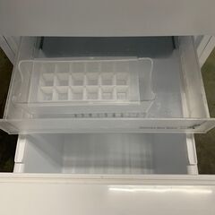 【YAMADA】 ヤマダ ノンフロン冷凍冷蔵庫 2ドア 容量156L 冷凍45L 冷蔵111L YRZ-F15G1 2020年製 ①