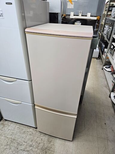 リサイクルショップどりーむ荒田店 No10921　処分特価！　シャープ　２ドア冷蔵庫　両開き対応！　2011年製　容量167L　1～2人暮らしに最適なサイズです♪