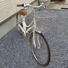 ブリヂストン　エブリッジＬ　２６インチ　アイボリー　３速　オートライト