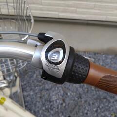 ブリヂストン　エブリッジＬ　２６インチ　アイボリー　３速　オートライト