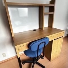 机　学習机（IKEA）椅子（無印良品）　オフィス机　　　