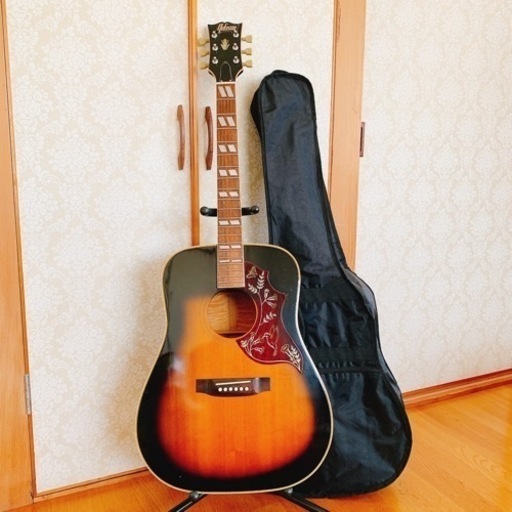TOMSON ハミングバード風アコギ