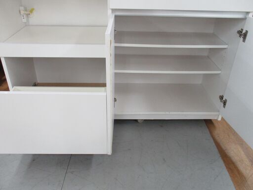R207 土井インテリア キッチンボード、食器棚、幅140cm Used