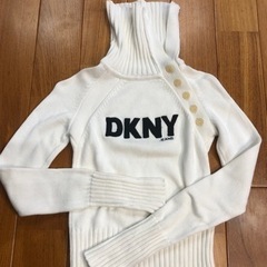 DKNYニット　白