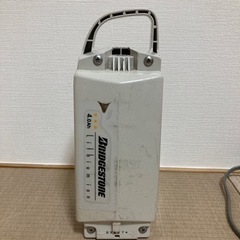 電動アシスト自転車　バッテリーと充電器