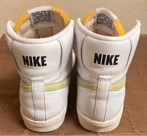 ☆NIKEナイキ☆　BLAZER MID 77 ブレーザー ミッド 77  美品