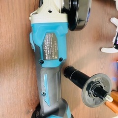 マキタ ディスクグラインダー GA412DZ 本体のみ 新品未使用