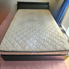 Selling mattress- pickup near Ao...