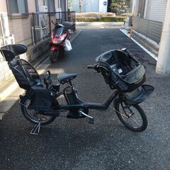 c90?土日もお子様と土足のまま、いろいろなタイプの電動自転車のご試乗 