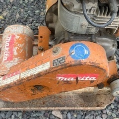 プレートコンパクター ロビンエンジン マキタ