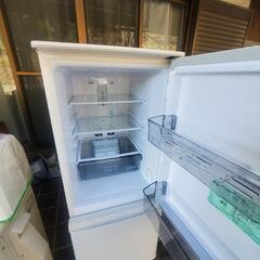 三菱　2022年式　2ドア　冷蔵庫