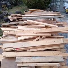 取引決定キャンプ用薪などに木材（杉、赤松、米松）