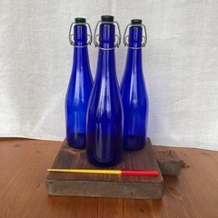 魔法の青い瓶