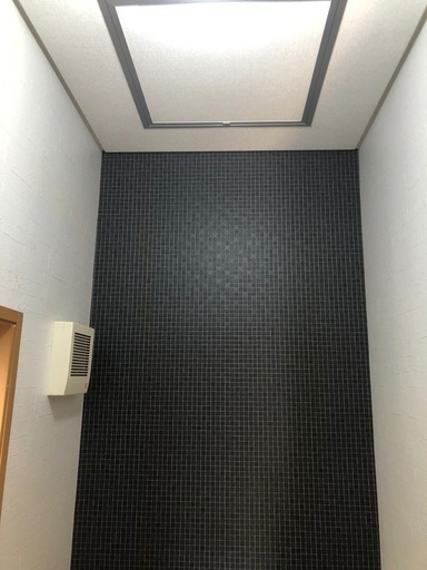 残り9名です！壁紙、一面だけのアクセント貼りなど！先着10名半額！条件あり！良くも悪くも正直な評価のみ！