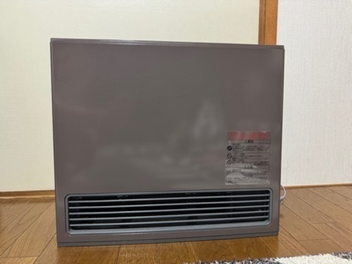 ☆数時間のみ使用の極美品☆ ガスファンヒーター(木造15畳・ ☆数時間のみ使用の極美品☆ ガスファンヒーター(木造15畳・
