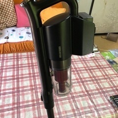 アイリスオオヤマの充電式サイクロン式掃除機