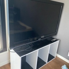 東芝　REGZA 40インチテレビ