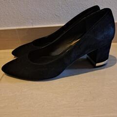 黒のスエードパンプス👠(DIANA/21.5cm)