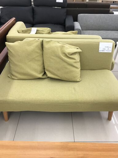 ★ジモティ割あり★  2人掛けソファ イエローグリーン H72×D68×W134 クリーニング済み HJ2651