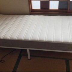 IKEA ベッド　　とマットレス