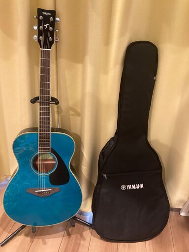 ※受取者決定【美品】ヤマハ アコースティックギター(ターコイズ)　FS820 YAMAHA FS820 TQ ターコイズブルー　ソフトケース、スタンド、チューナー付き