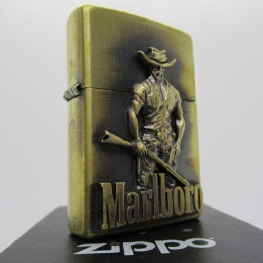 c07 《美品》 16年 zippo ジッポライター マルボロ カウボーイ 真鍮製 マールボロ ゴールド marlboro オイルライター