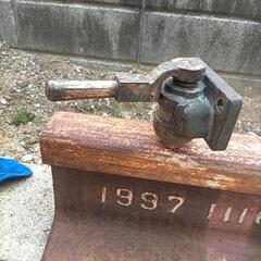 SL部品排水のレバーとレール