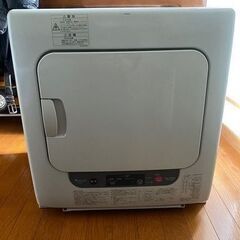 【取引中】コンパクトサイズ　ガス衣類乾燥機 幹太くん RDT-3...