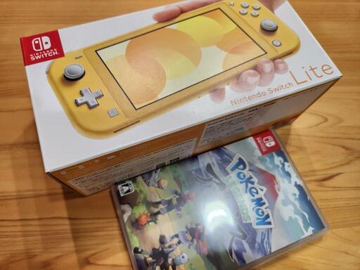 値下げ！【美品】NintendoSwitchLightイエロー＋ポケモンレジェンズアルセウス