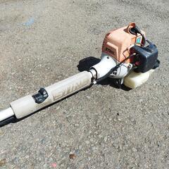 スチール草刈り機