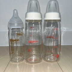 ピジョン耐熱ガラス製200mスリムタイプ哺乳瓶2本セット・ピジョ...