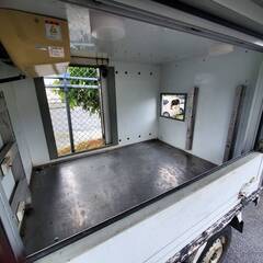 冷凍コンテナ。倉庫、移動販売にどうですか？