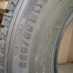 265/65R17（27週2023年製）ほぼ新品 価格交渉OKです　ランドクルーザープラド150純正夏タイヤ新車外し４本セット（ 10月14日納車） 