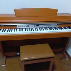 【ネット決済】電子ピアノ　クラビノーバ　CLP-240C