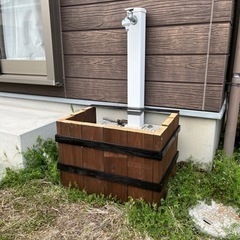 外の水道の木製枠？DIY