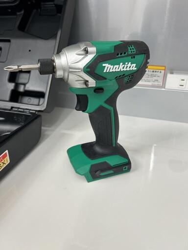 ★【マキタ】美品❗充電式インパクトドライバ  ［MTD001D］本体＋充電器＋バッテリー＋ケース付き【3か月保証付き】自社配送時代引き可※現金、クレジット、スマホ決済対応※