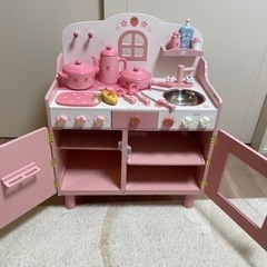 【マザーガーデン】木製おままごとキッチン　野いちご　ピンク