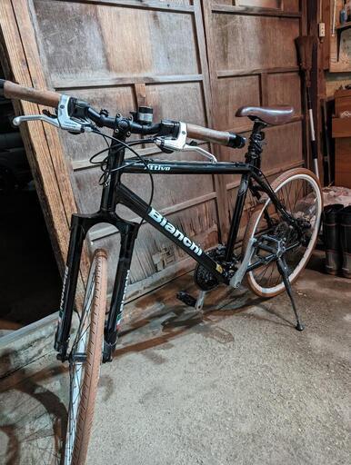クロスバイク Bianchi Attivo
