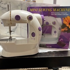 Mini Sewing Machine ミニミシン　SM-202A  