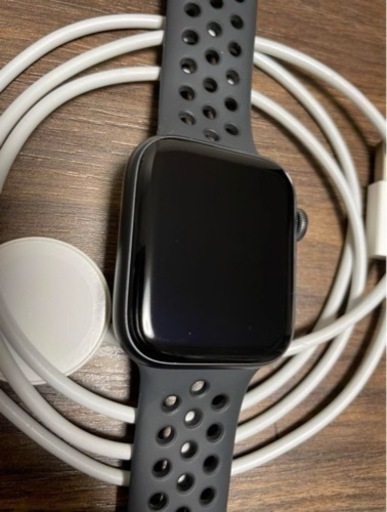 【極美品】Apple Watch Nike SE アップルウォッチ 44mm