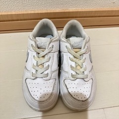 NIKE キッズスニーカー