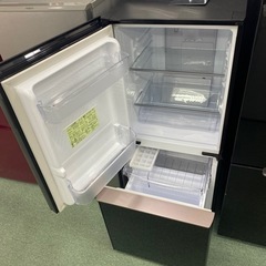 配達設置お任せ下さい✨新生活応援✨1年保証✨冷蔵庫　2019年製 SHARP  137L