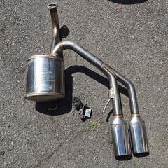 GANADOR　前期アクアのマフラー