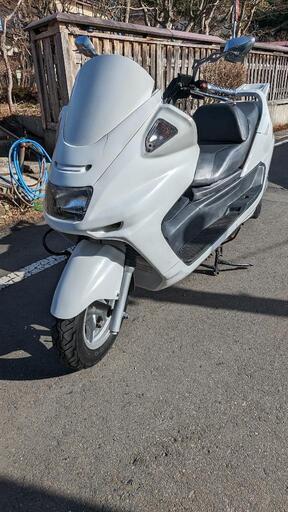 値下げしました！マジェスティまさかの124cc ！走行1000km！引き取り限定