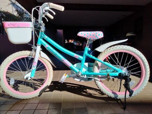 自転車　中古　CLASSTATION　外装6段変速　カゴリアキャリア(チャイルドシート取り付け不可)付き　鍵新品　タイヤ26インチ 自転車 中古 CLASSTATION 外装6段変速 カゴリアキャリア